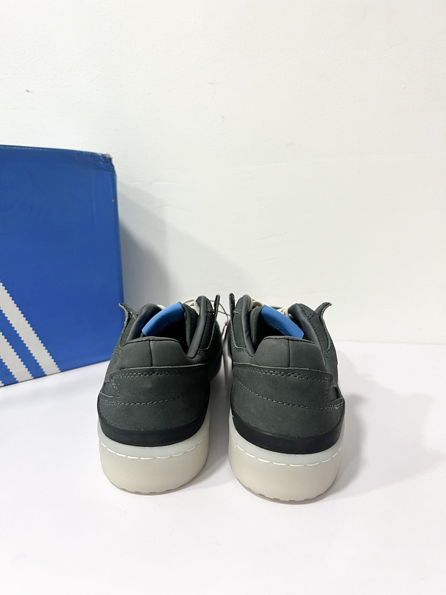 Giày nam Adidas Forum Low size 41 1/3
